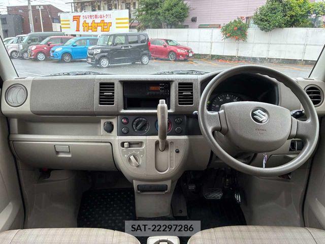 Suzuki EVERY 2010-04 7723205-2