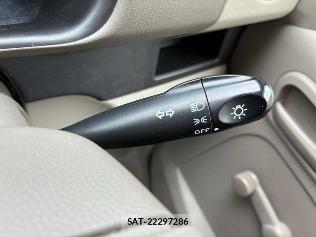 Suzuki EVERY 2010-04 7723205-7