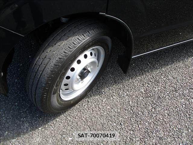 Suzuki EVERY 2018-02 7723197-17