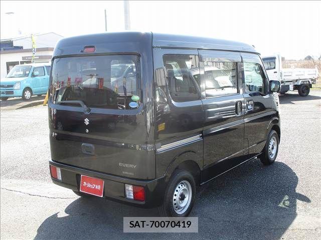 Suzuki EVERY 2018-02 7723197-4