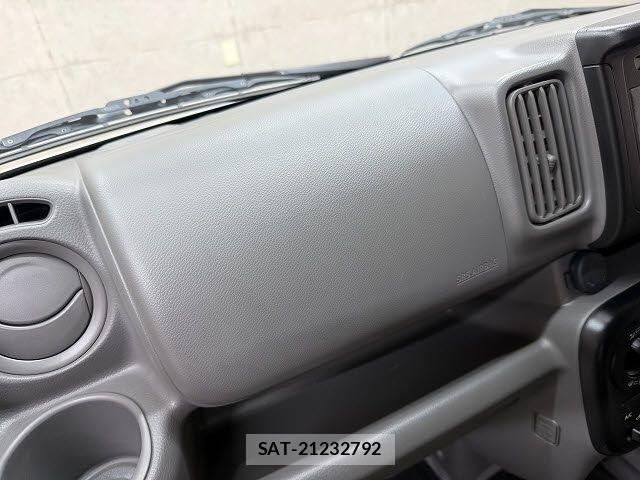 Suzuki EVERY 2019-09 7723193-16