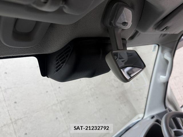 Suzuki EVERY 2019-09 7723193-18