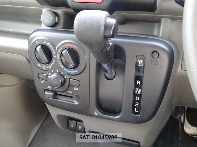Suzuki EVERY 2022-04 7723195-11