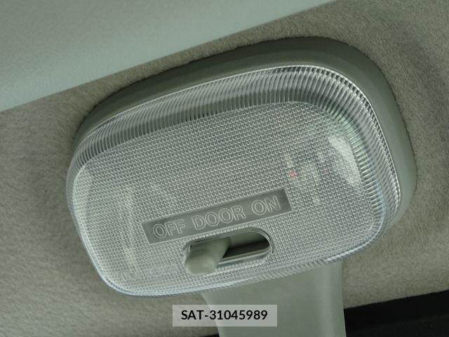 Suzuki EVERY 2022-04 7723195-15