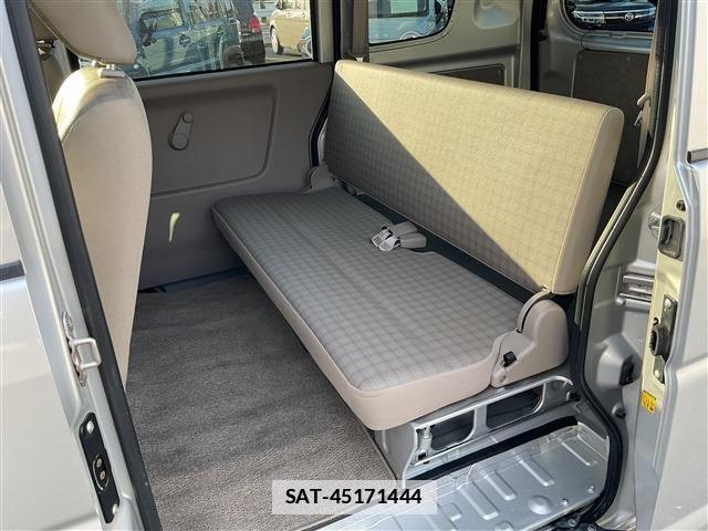 Suzuki EVERY 2014-09 7723204-12