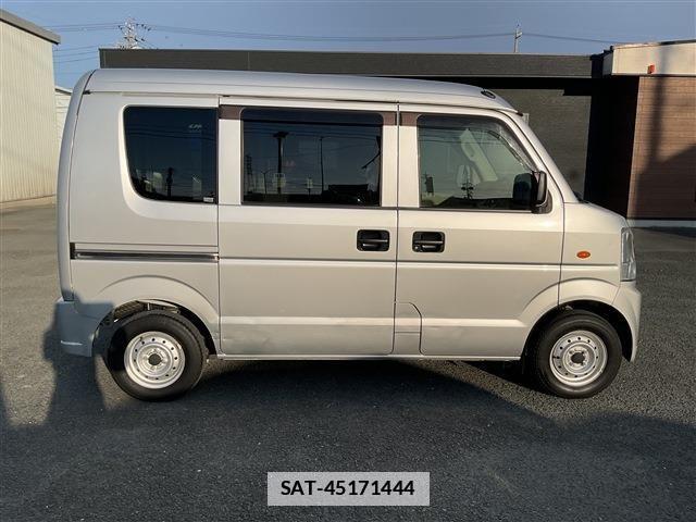 Suzuki EVERY 2014-09 7723204-19