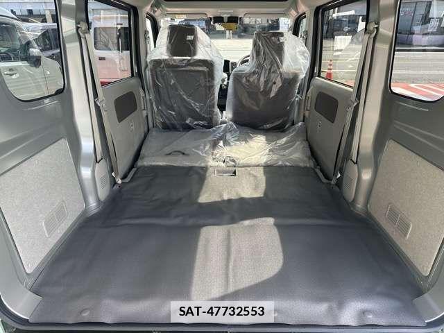 Suzuki EVERY 2025-08 7723180-10