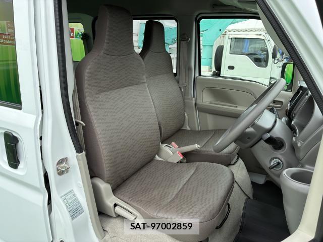 Suzuki EVERY 2023-02 7784789-3