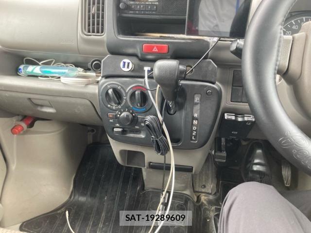 Suzuki EVERY 2019-01 7784781-15