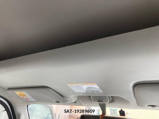 Suzuki EVERY 2019-01 7784781-17