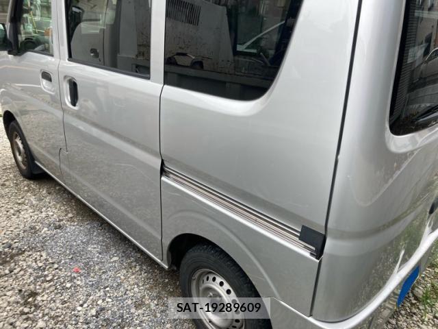 Suzuki EVERY 2019-01 7784781-5