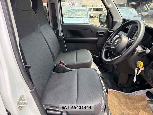 Suzuki EVERY 2026-06 7784796-9