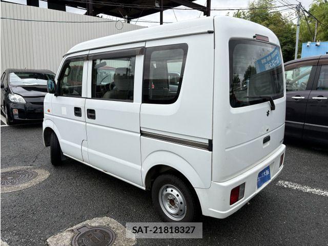 Suzuki EVERY 2014-02 7784775-2