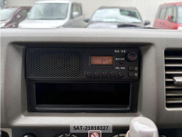 Suzuki EVERY 2014-02 7784775-7