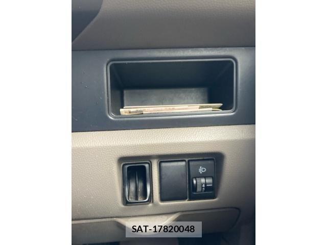 Suzuki EVERY 2013-08 7784772-10