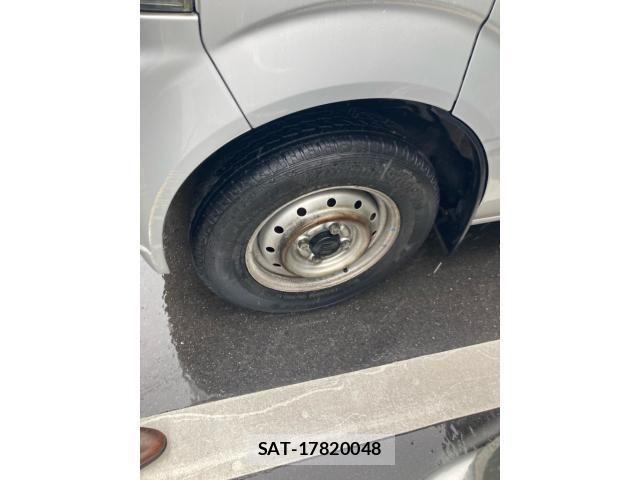 Suzuki EVERY 2013-08 7784772-13