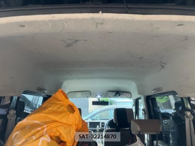 Suzuki EVERY 2008-07 7784769-10