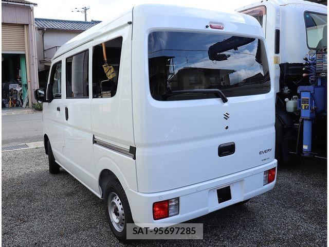 Suzuki EVERY 2026-06 7784795-2