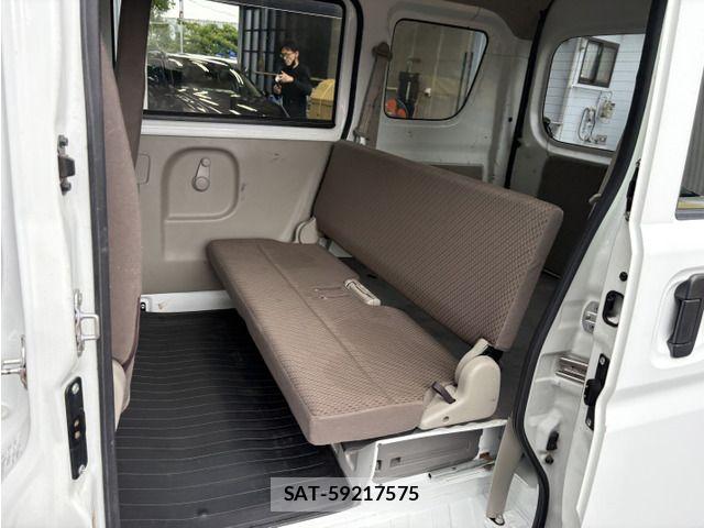 Suzuki EVERY 2018-06 7784780-4