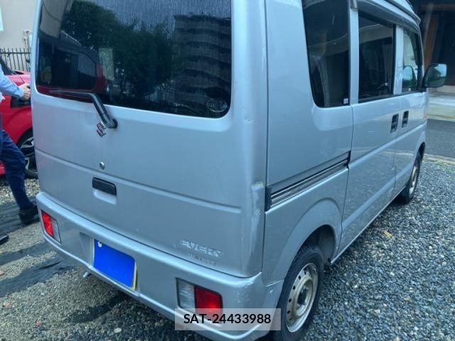 Suzuki EVERY 2006-07 7784773-4