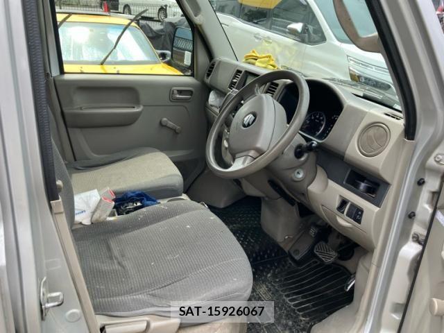 Suzuki EVERY 2010-06 7784762-11