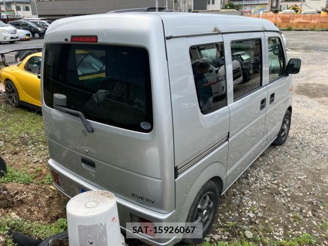 Suzuki EVERY 2010-06 7784762-2