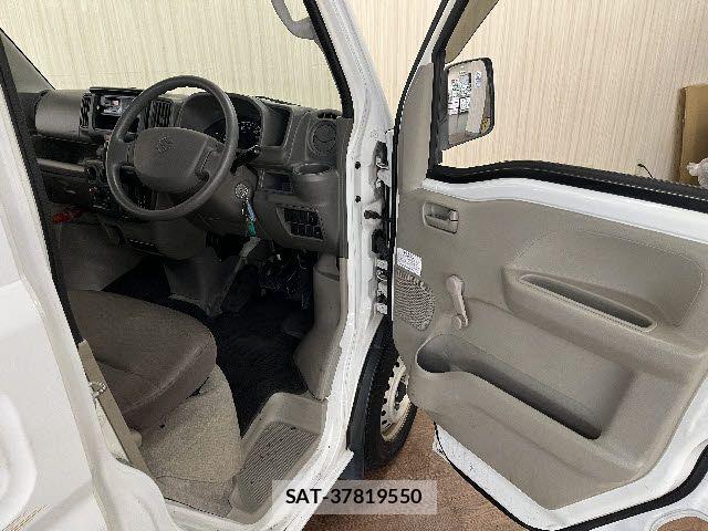 Suzuki EVERY 2018-05 7784790-10