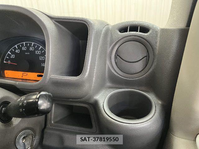 Suzuki EVERY 2018-05 7784790-15