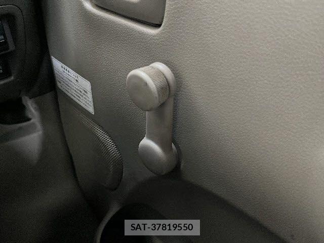 Suzuki EVERY 2018-05 7784790-21