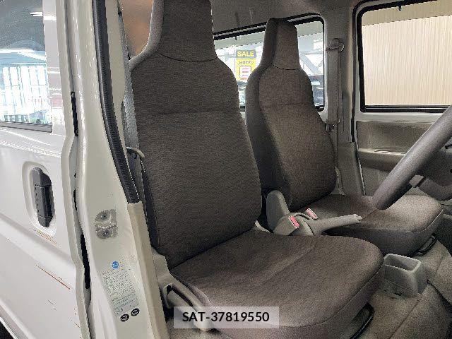 Suzuki EVERY 2018-05 7784790-3