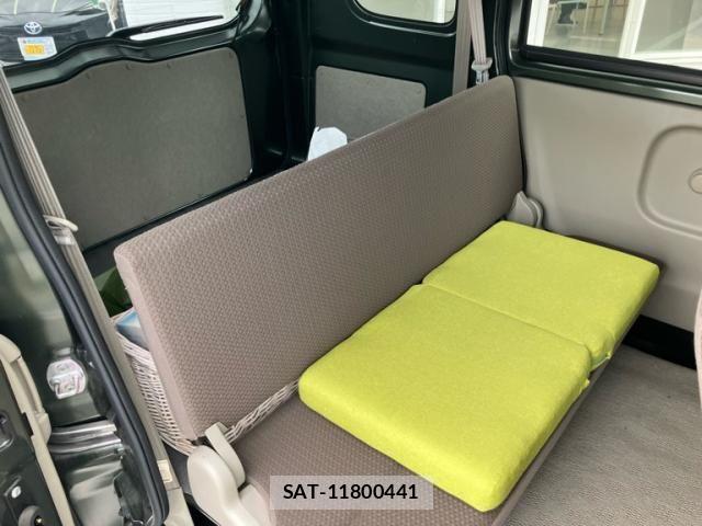 Suzuki EVERY 2023-08 7784791-10