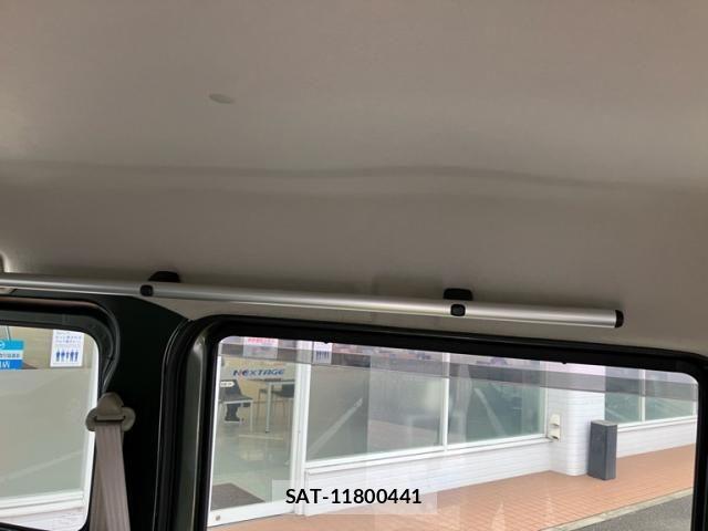 Suzuki EVERY 2023-08 7784791-11