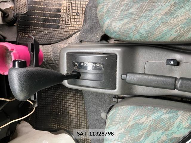 Suzuki EVERY 2001-05 7784770-17