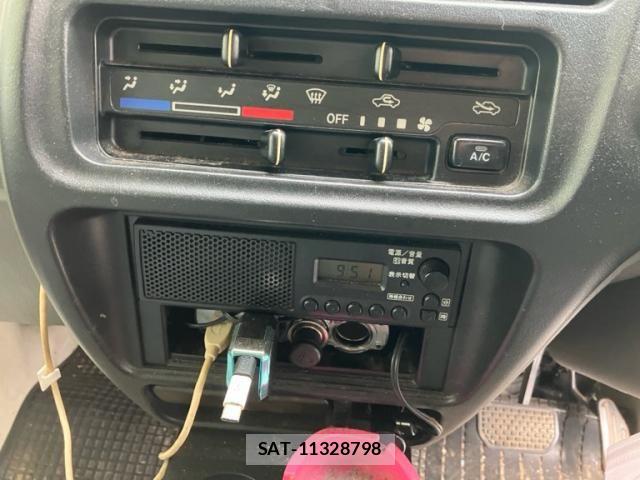 Suzuki EVERY 2001-05 7784770-18