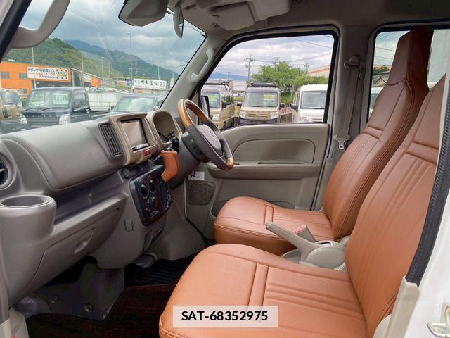 Suzuki EVERY 2018-01 7876377-13