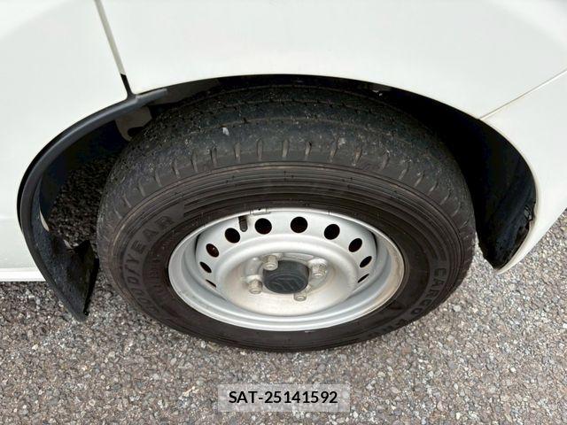 Suzuki EVERY 2022-04 7876380-11