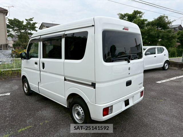 Suzuki EVERY 2022-04 7876380-5