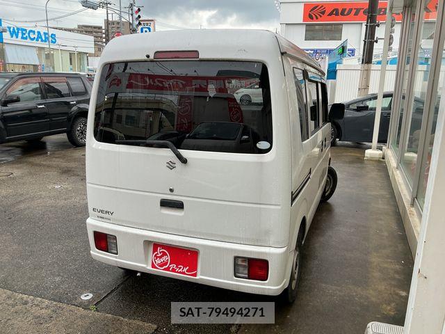 Suzuki EVERY 2010-03 7876383-2