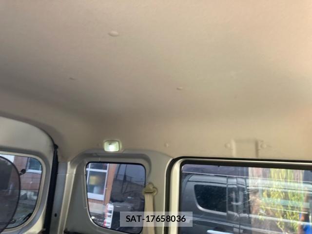 Suzuki EVERY 2021-09 7876379-13