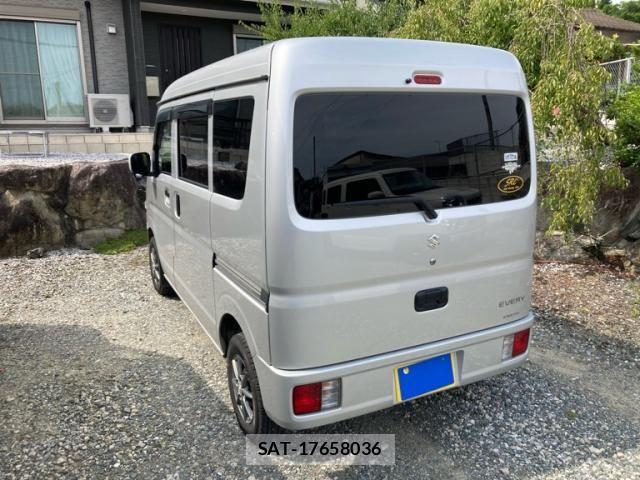 Suzuki EVERY 2021-09 7876379-3