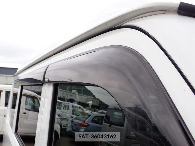 Suzuki EVERY 2022-04 7876378-21
