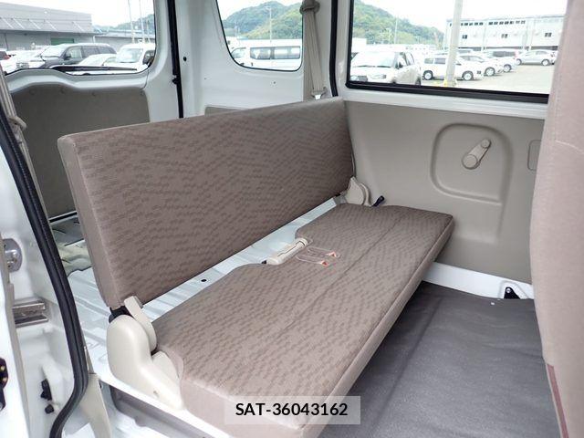 Suzuki EVERY 2022-04 7876378-3