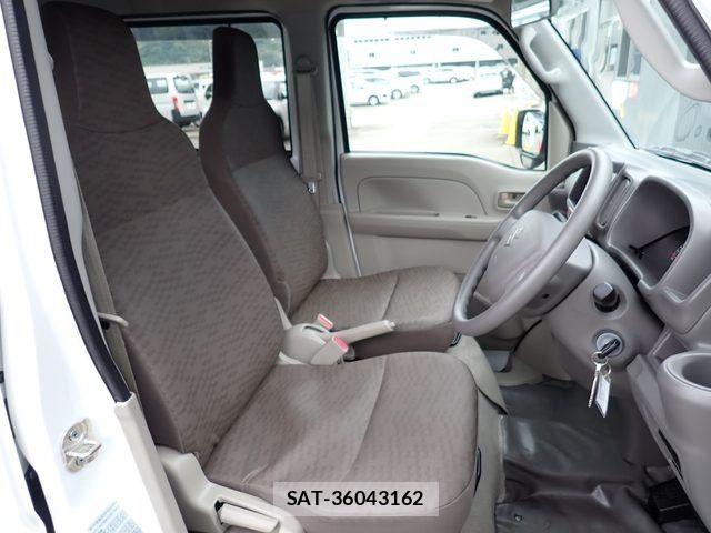 Suzuki EVERY 2022-04 7876378-5