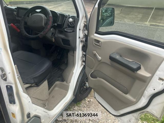 Suzuki EVERY 2015-08 7902590-12