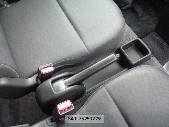 Suzuki EVERY 2026-06 7902585-11