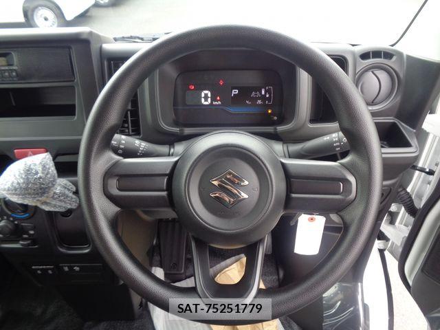 Suzuki EVERY 2026-06 7902585-12