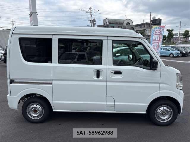 Suzuki EVERY 2022-01 7902587-14