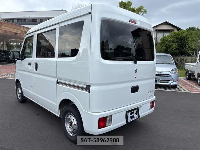 Suzuki EVERY 2022-01 7902587-19