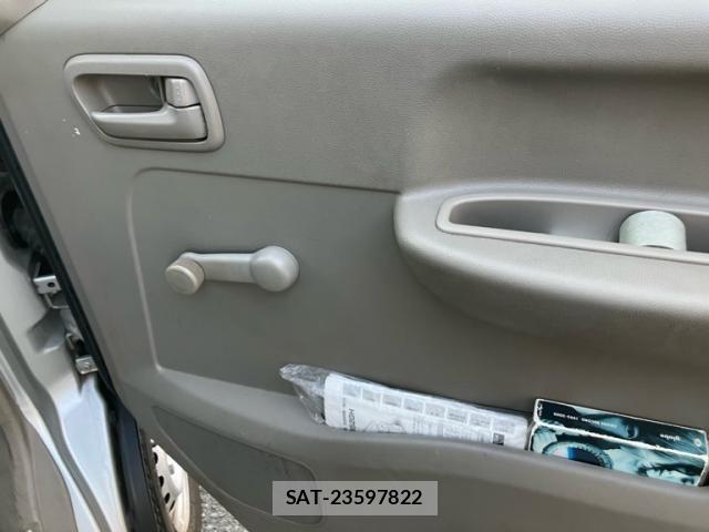 Suzuki EVERY 2011-01 7961559-14