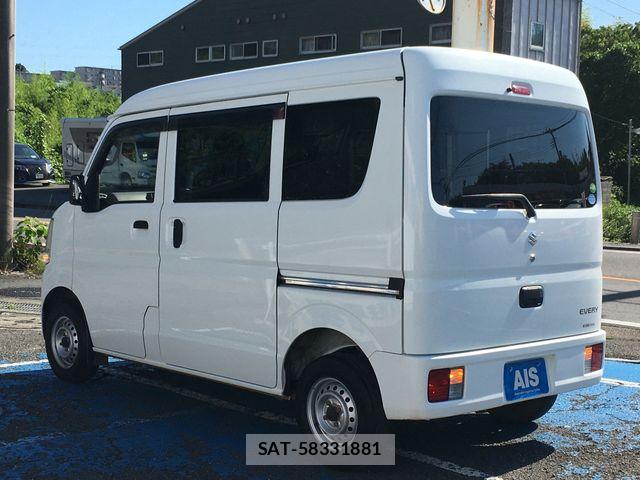 Suzuki EVERY 2020-06 7979182-10
